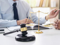 <b>深圳婚姻繼承律師告訴您代位繼承權的法律特征是什么？</b>
